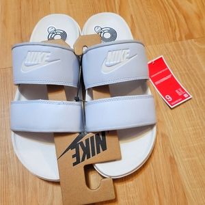 Nike women duo slide